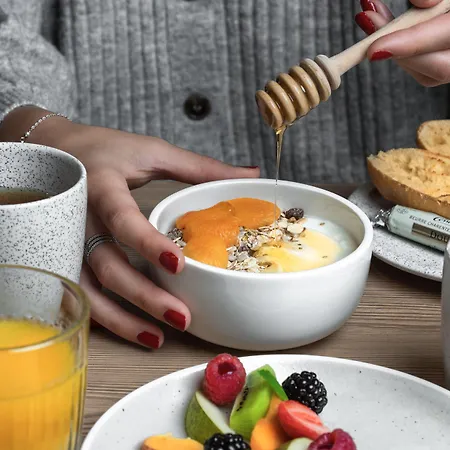 Ξενοδοχείο Tribe Paris La Defense Esplanade 4*