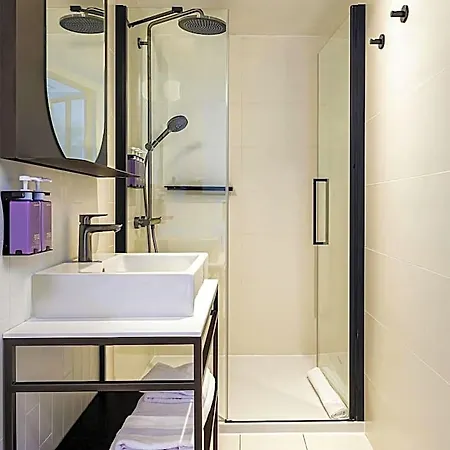 Hotel Tribe Paris La Defense Esplanade