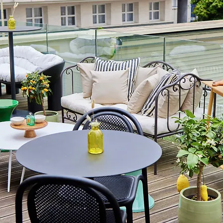 Tribe Paris La Defense Esplanade Hotel 4*