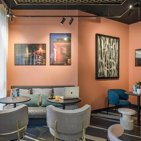 Hotel Tribe Paris La Defense Esplanade