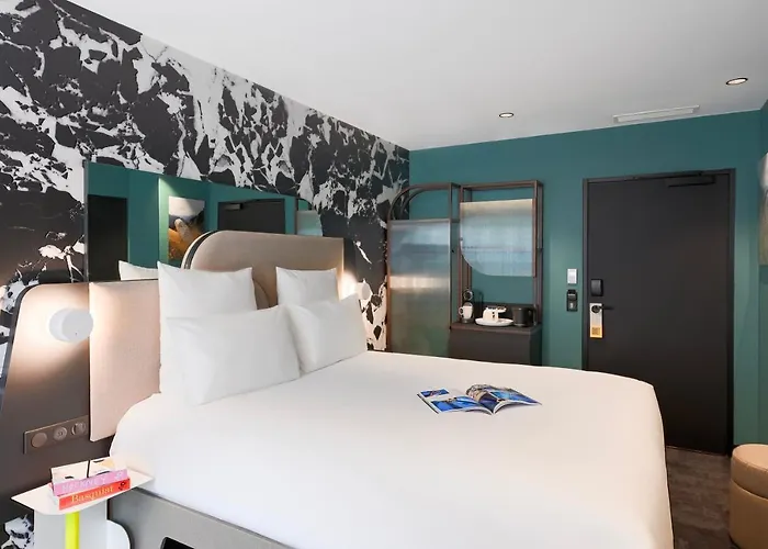 Tribe Paris La Defense Esplanade 4* 쿠르브부아