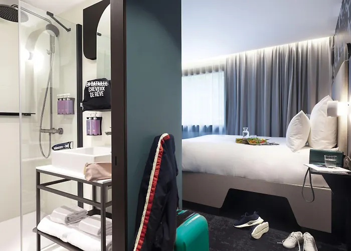 Tribe Paris La Defense Esplanade 호텔 4*